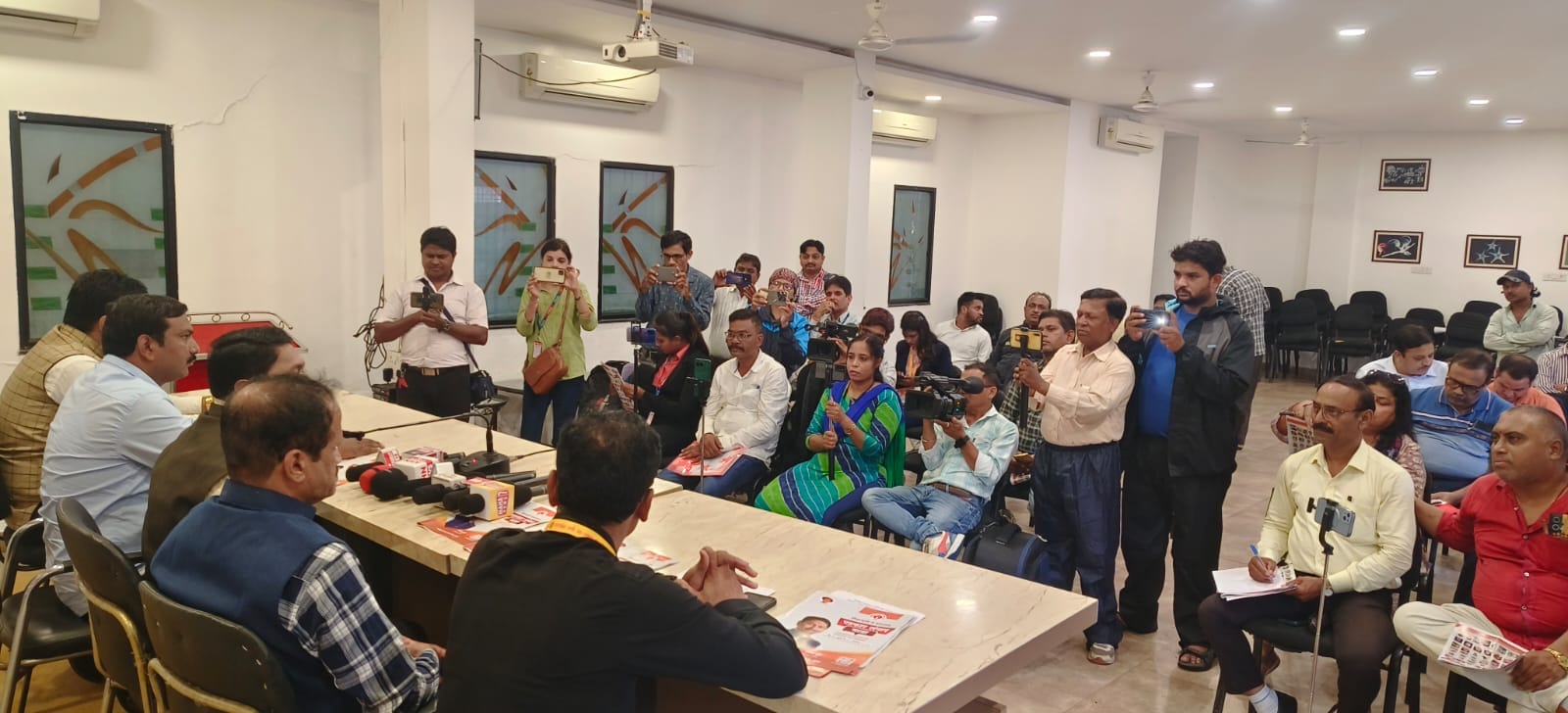 नागपूर पत्रकार परिषद 